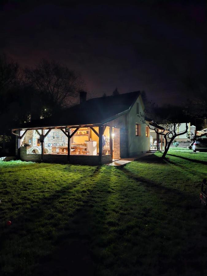 فيلا Fruska House Besenovacki Prnjavor المظهر الخارجي الصورة