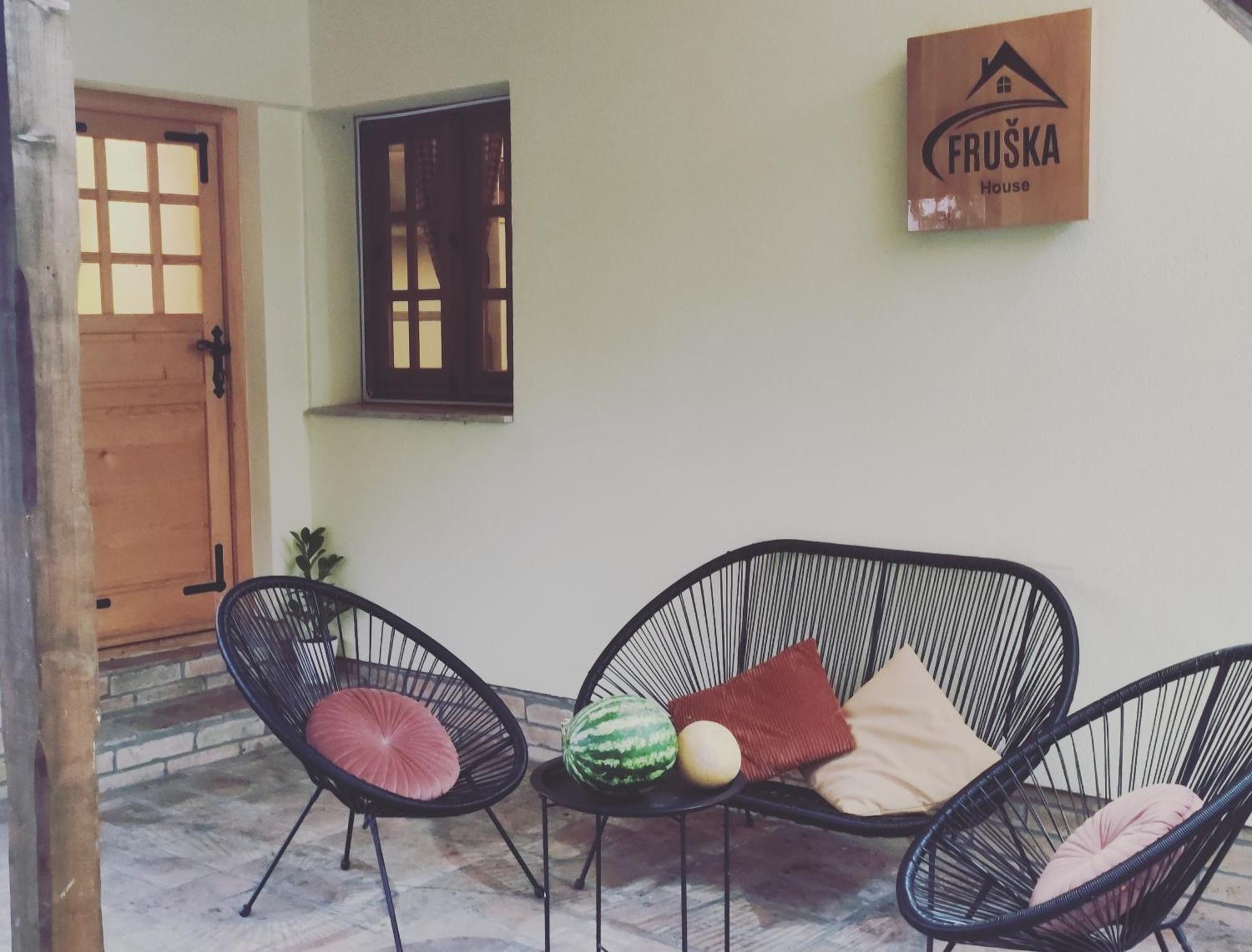 فيلا Fruska House Besenovacki Prnjavor المظهر الخارجي الصورة